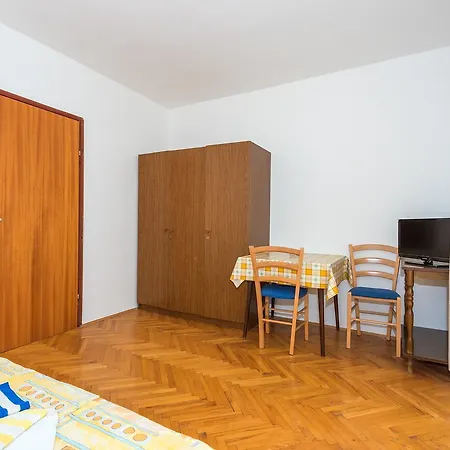 Boris Apartment